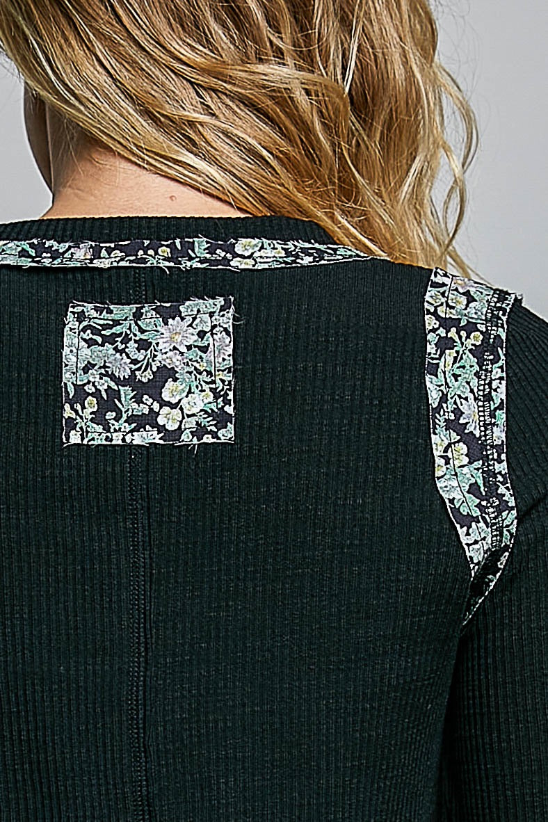 La Brea Floral Contrast Rib Top | Black